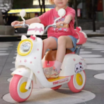 Παιδικό Ηλεκτροκίνητο Τρίκυκλο Scooter - White/Pink - Image 2