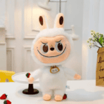 Σετ Πασχαλινής Λαμπάδας 30εκ με Labubu Λευκό & Ροζ Πλακέ Κερί - Image 2